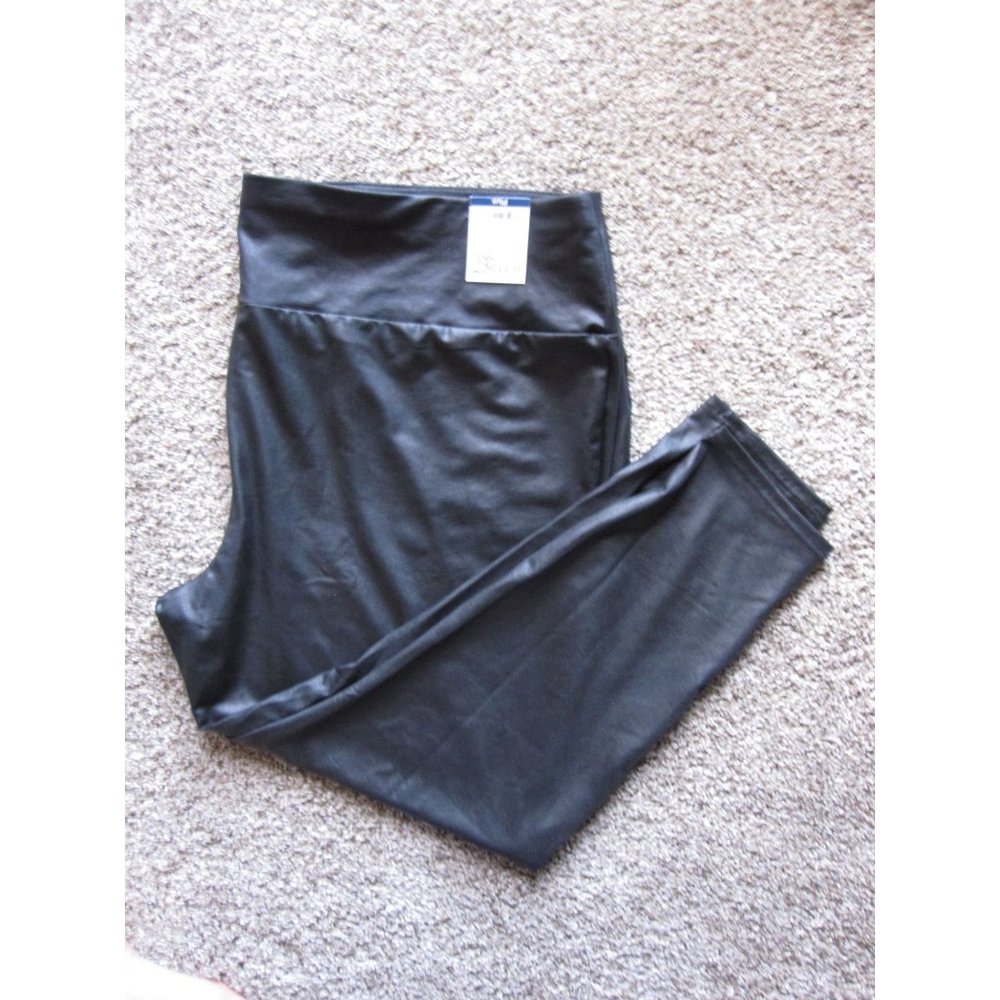 NEW Terra & Sky Skinny Black Shiny Leggings Stretch Plus‎ Size 4X (28W-30W)